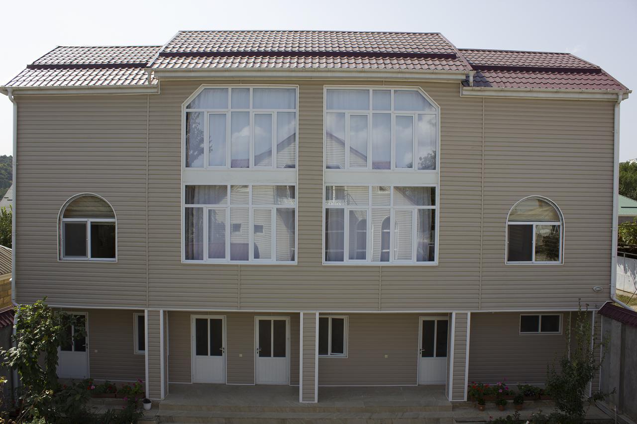 Villa Premium กูซาร์ ภายนอก รูปภาพ