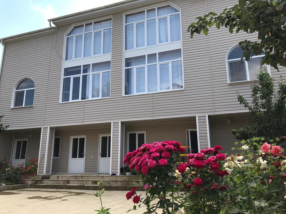 Villa Premium กูซาร์ ภายนอก รูปภาพ